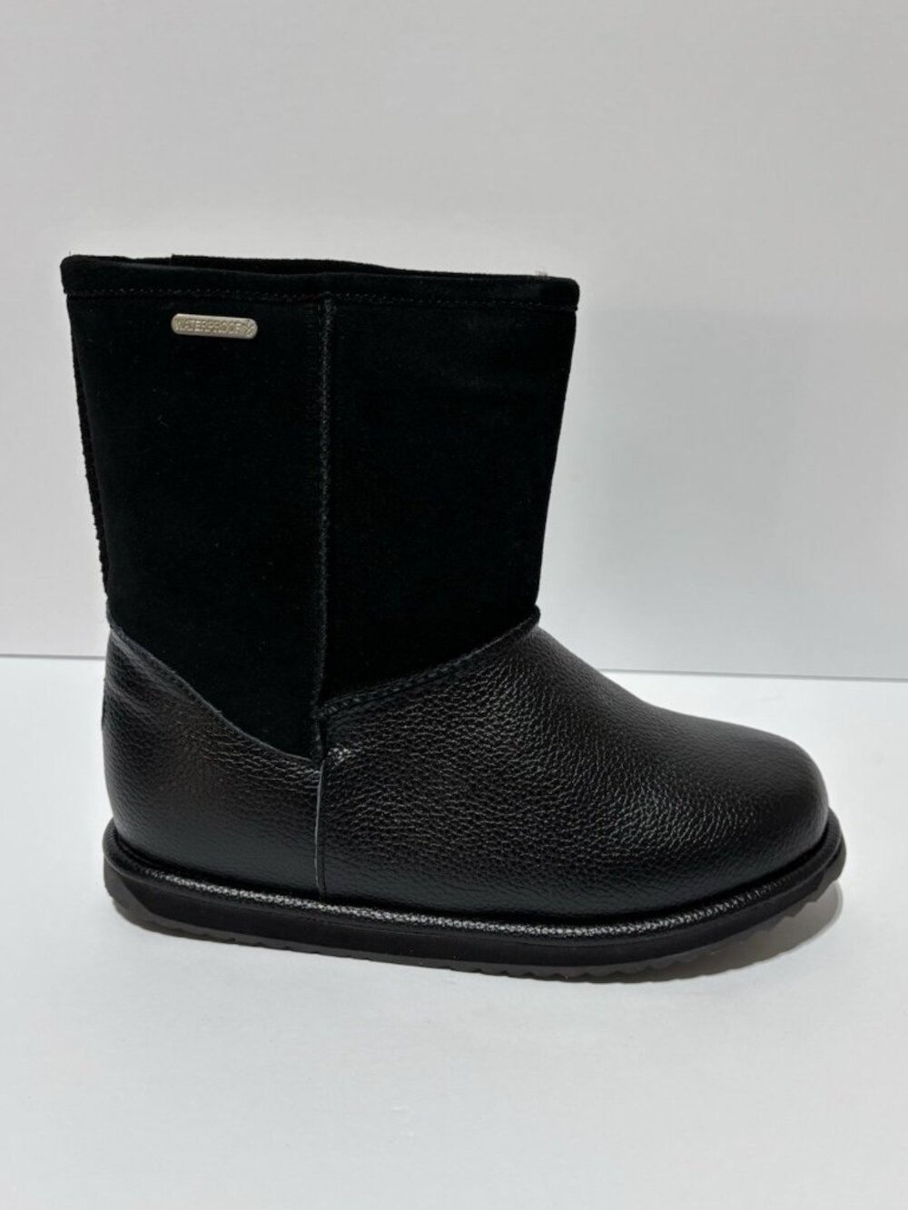 Emu Australia Big Kidsโ Trigg Black Boots, Girlsโ Size 4 M